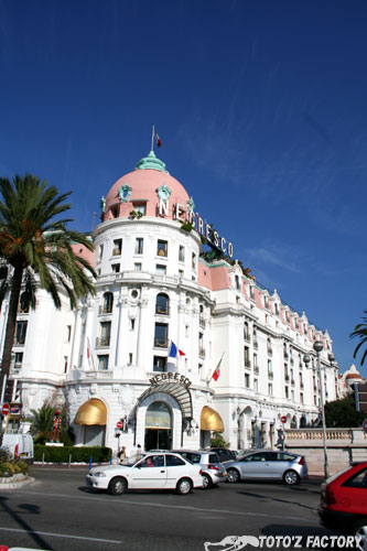 フランスへの旅 驚愕のネグレスコ編 (9.19)_a0034287_17282021.jpg