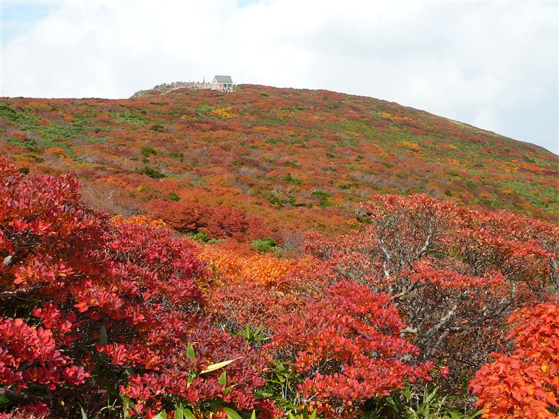 2006-10-1 船形山（升沢小屋、頂上小屋）_c0081645_0123874.jpg