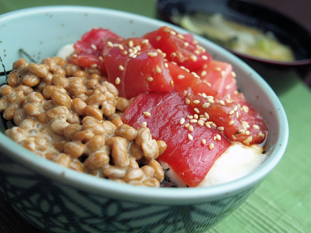 まぐろ納豆とろろ丼_f0107364_8181989.jpg