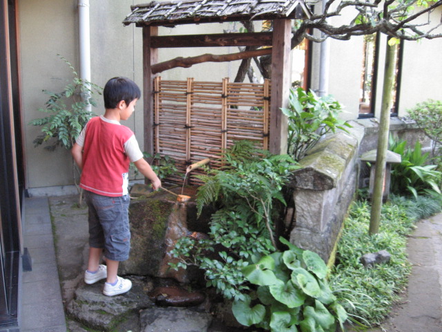 今日は「そばの日」　食べ放題３００円！！_f0015849_2133311.jpg