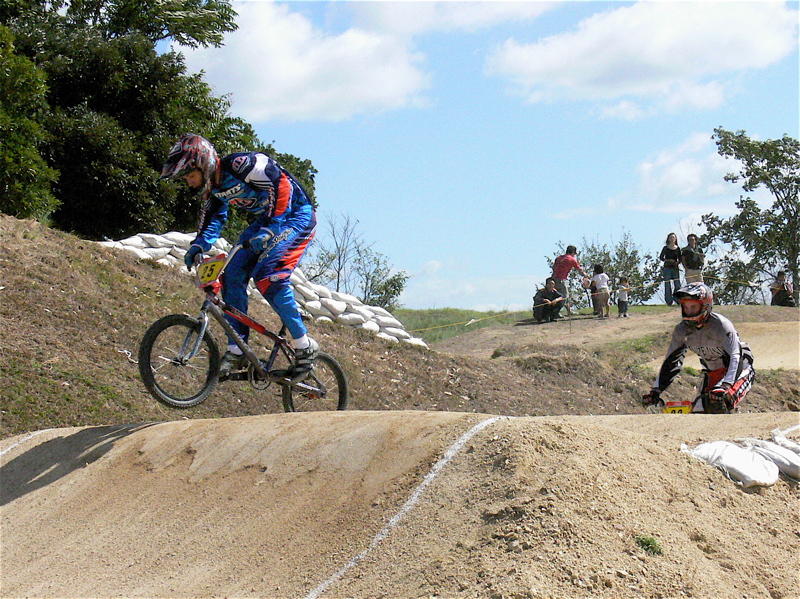 ２００６UCI国際BMX選手権日本大会in笠岡VOL1 エリートメン予選〜決勝画像垂れ流し_b0065730_14381826.jpg