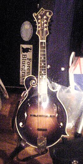 お宝拝見:Acoustic World のマンドリン_c0032583_18471532.jpg