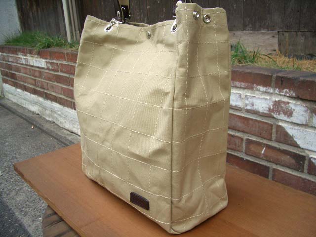 h5/アッシュサンク 大きめステッチトートバッグ_f0051306_19133461.jpg