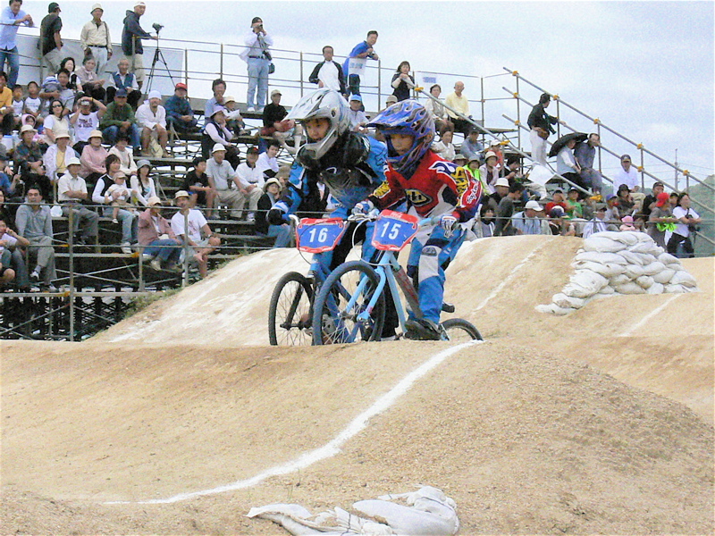 2006UCI国際BMX選手権日本大会IN笠岡VOL5年齢別クラス予選第2ヒートの画像垂れ流し_b0065730_14282324.jpg
