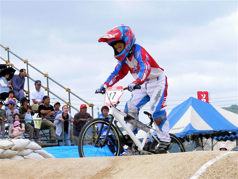 2006UCI国際BMX選手権日本大会IN笠岡VOL5年齢別クラス予選第2ヒートの画像垂れ流し_b0065730_14471161.jpg