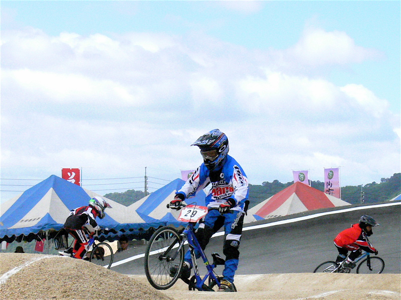 2006UCI国際BMX選手権日本大会IN笠岡VOL5年齢別クラス予選第2ヒートの画像垂れ流し_b0065730_14522964.jpg