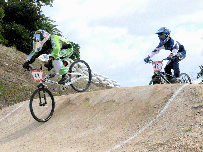 2006UCI国際BMX選手権日本大会IN笠岡VOL5年齢別クラス予選第2ヒートの画像垂れ流し_b0065730_15102838.jpg