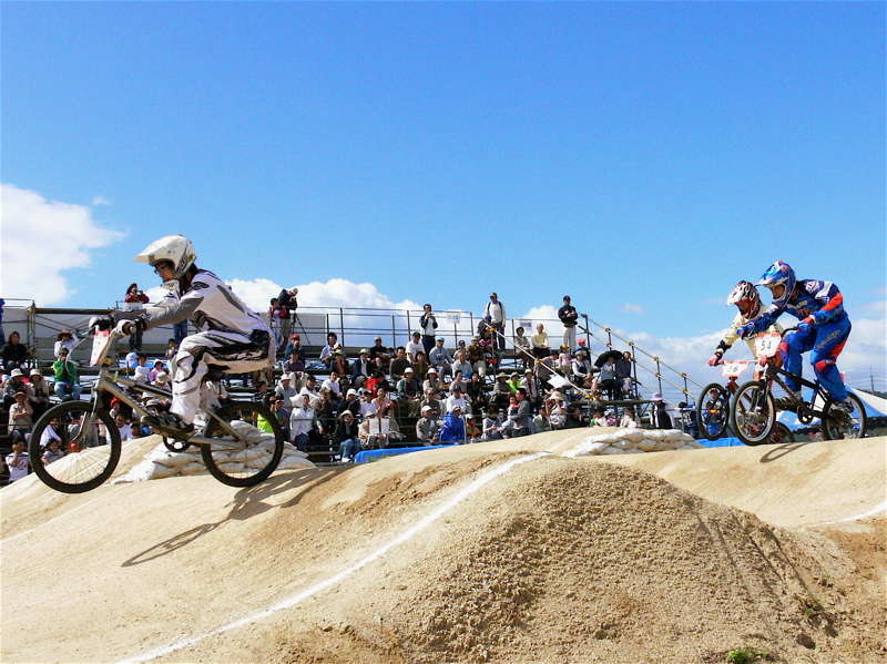 2006UCI国際BMX選手権日本大会IN笠岡VOL5年齢別クラス予選第2ヒートの画像垂れ流し_b0065730_15201344.jpg