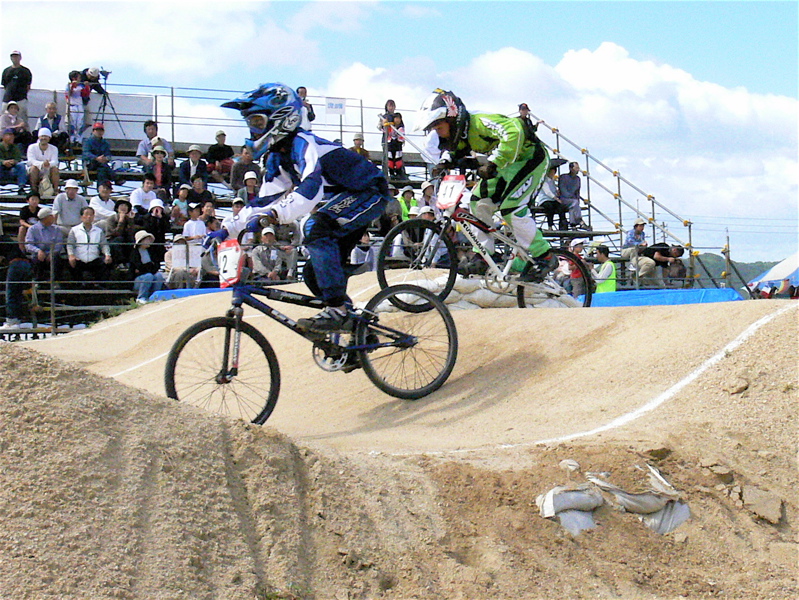 2006UCI国際BMX選手権日本大会IN笠岡VOL5年齢別クラス予選第2ヒートの画像垂れ流し_b0065730_1575290.jpg