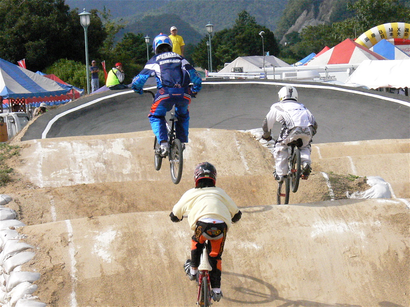 2006UCI国際BMX選手権日本大会IN笠岡VOL6年齢別クラス決勝画像垂れ流し_b0065730_2071919.jpg