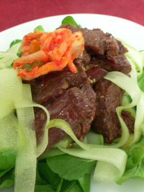 アルグラと焼き肉とキムチのサラダ Arugula, Kimchi and Beef Salad_f0087601_1245769.jpg