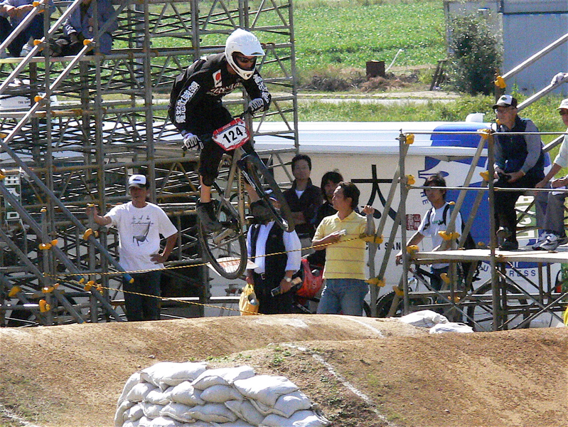 笠岡市長杯争奪BMX選手権大会VOL4年齢別クラス予選の画像垂れ流し_b0065730_21135694.jpg