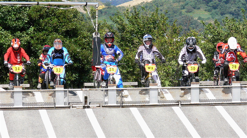 笠岡市長杯争奪BMX選手権大会VOL3エリートウーマンクラス予選〜決勝の画像垂れ流し_b0065730_6143744.jpg