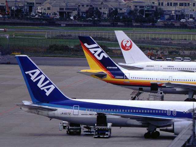 JAL完全統合 : □□ほーどー飛行機□□Aerial news gathering JAL完全統合 : □□ほーどー飛行機□□Aerial news gathering