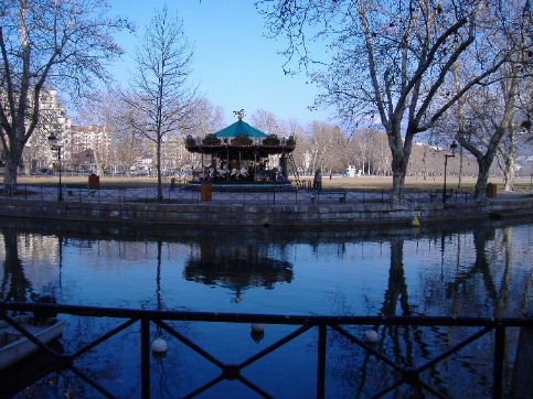 f0035283_35901.jpg