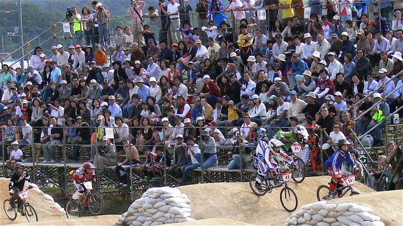 笠岡市長杯争奪BMX選手権大会VOL5年齢別クラス決勝の画像垂れ流し_b0065730_2333687.jpg