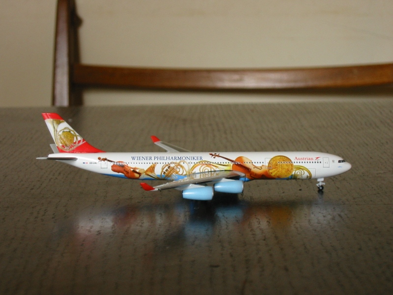 Airbus A340-300 Austrian Airlines 