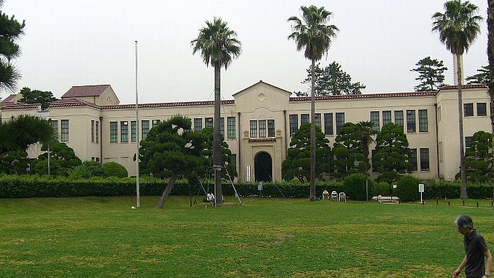 関西学院大学 文学部_c0094541_1546135.jpg