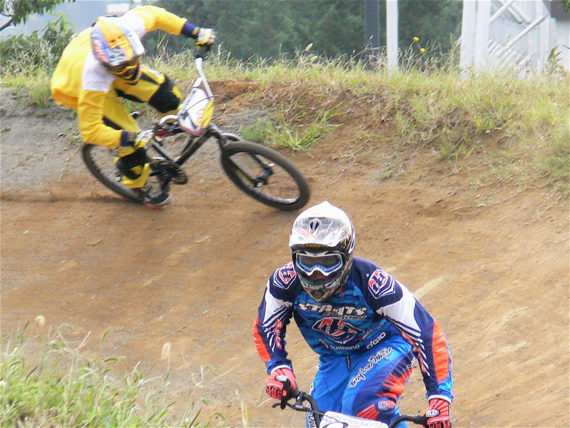 JOSF１０月緑山定期戦VOL1 BMXエリートクラス予選〜決勝画像垂れ流し（MASAづくし）_b0065730_2125489.jpg