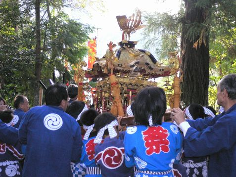 八幡神社の秋祭り_e0043591_21161180.jpg