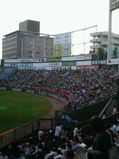 e0016709_1664045.jpg