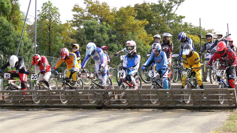 JOSF１０月緑山定期戦VOL2 BMXエキスパートクラス予選〜決勝画像垂れ流し_b0065730_22411933.jpg