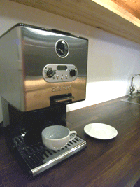 b0037160_13331572.gif