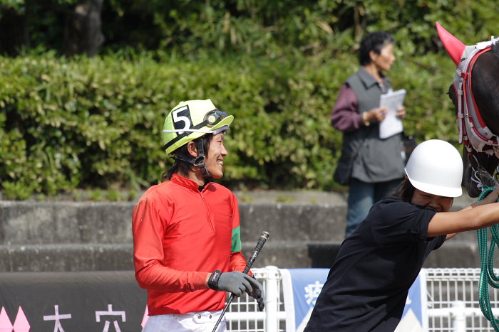 別府真衣騎手・優秀新人騎手表彰式_a0077663_1915343.jpg