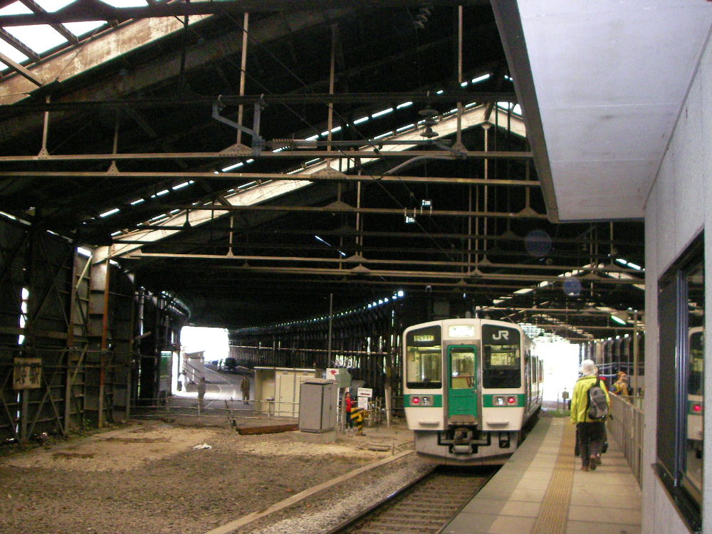 峠駅と板谷駅のスイッチバック遺構_f0100593_7192545.jpg