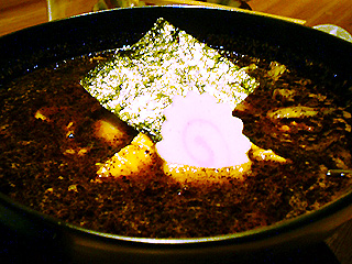 京都五行@京都(十文字町) ★★☆ (焦がし醤油らーめん)_f0080612_1334237.jpg
