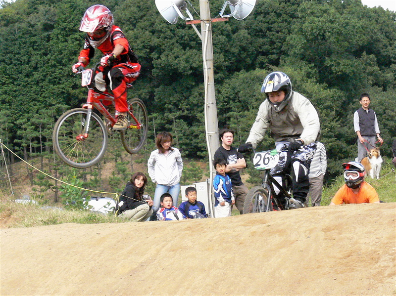 JOSF１０月緑山定期戦VOL3BMXクラス予選第１ヒート画像垂れ流し_b0065730_23112533.jpg