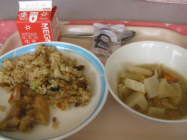 給食試食会_b0059350_2211446.jpg