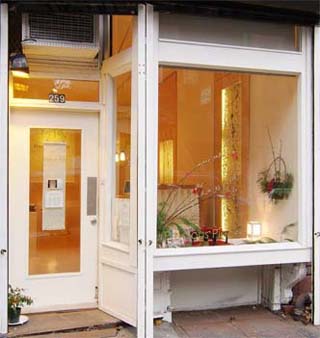 ひょんな出会いからお店を出すことになりました。_f0088456_20183272.jpg