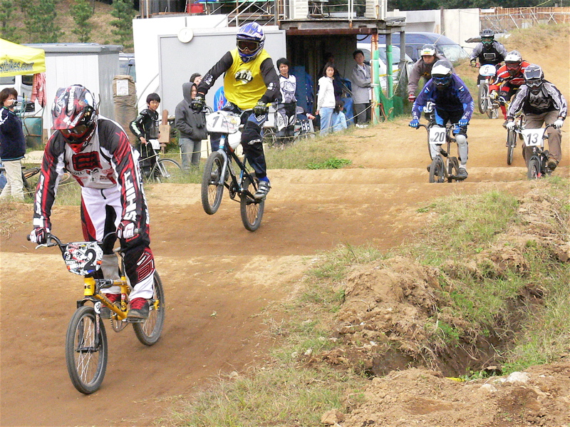 JOSF１０月緑山定期戦VOL6BMXクラス予選第3ヒート画像垂れ流し_b0065730_23591846.jpg