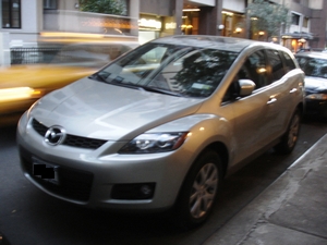 街で見かけるクルマレポート　《Mazda CX-7》_d0034279_12335946.jpg