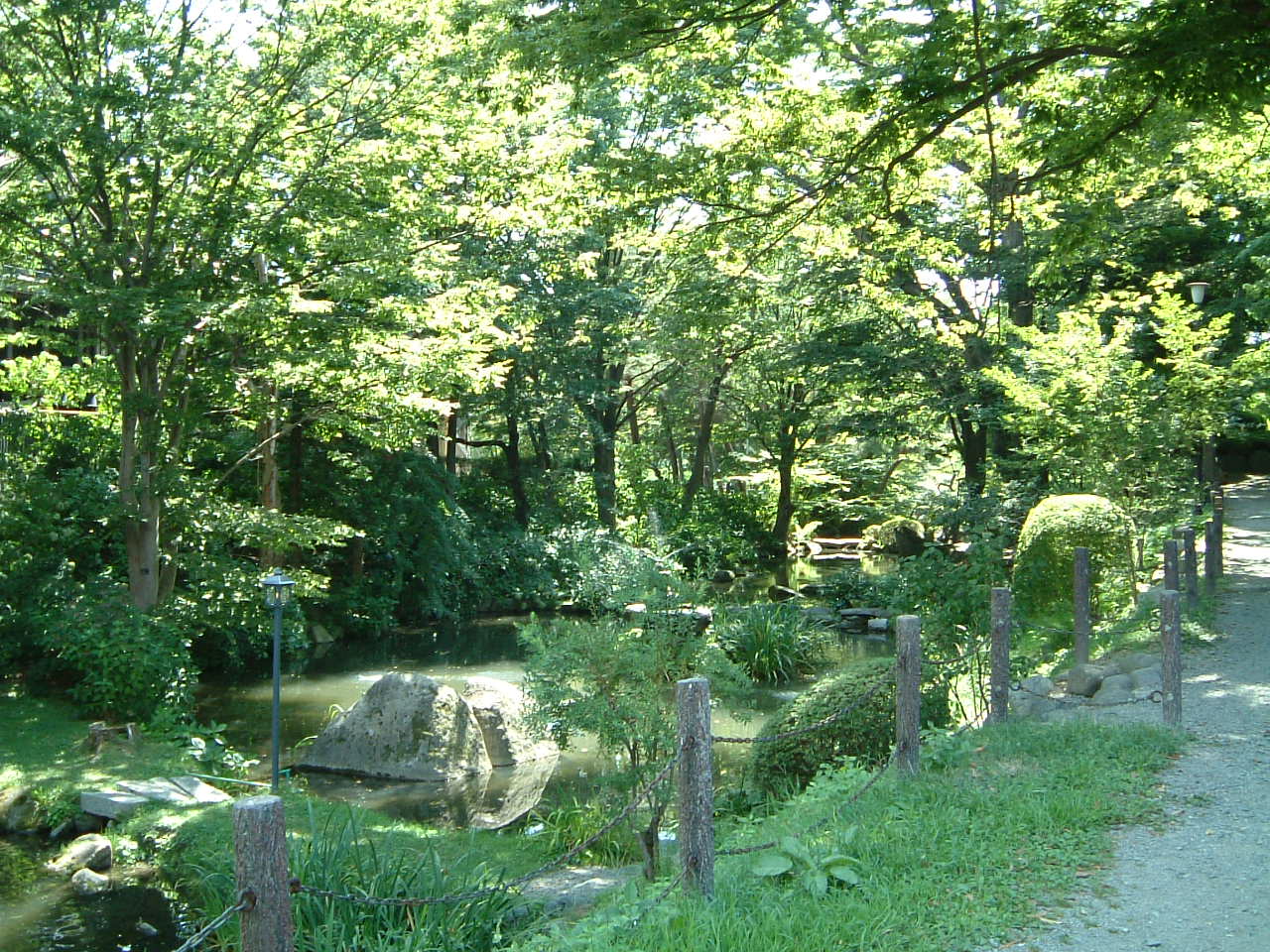 e0100210_1595179.jpg