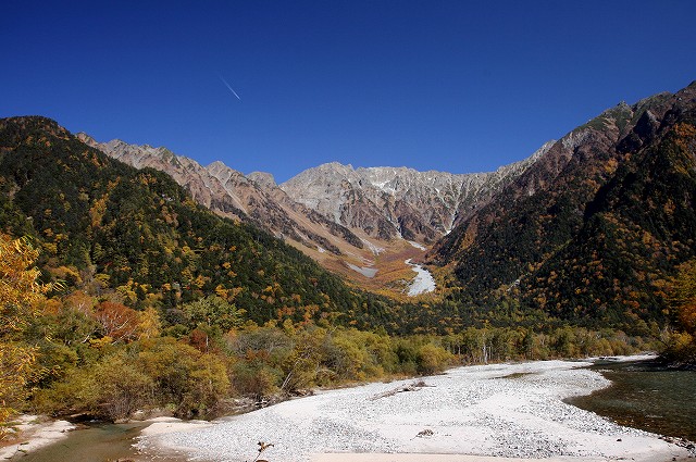 「秋色の立山黒部アルペンルートと上高地」２日目_d0029333_191365.jpg