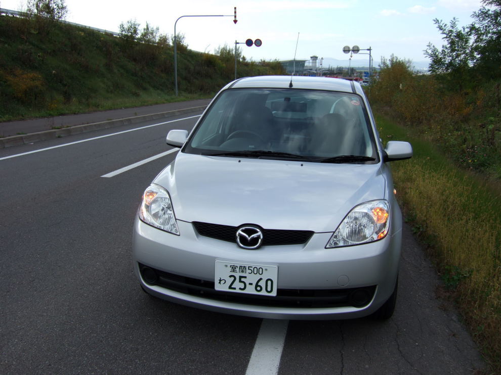 マツダ・デミオ 危険な欠陥車でした_a0028557_6443156.jpg