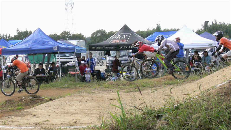JOSF１０月緑山定期戦VOL8MTBクラス決勝画像垂れ流し_b0065730_2238594.jpg