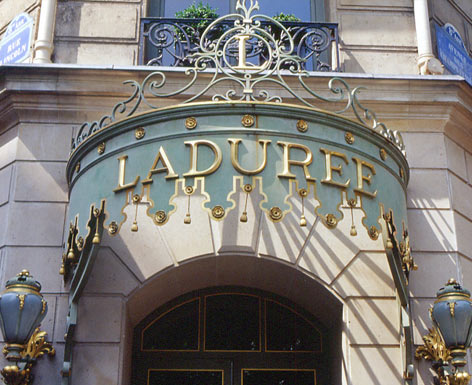 LADUREEにて　_a0077419_635431.jpg