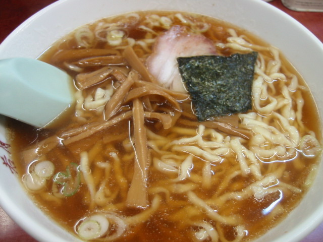 若月の手打ちラーメン¥400@新宿西口商店街(思い出横丁)_b0042308_0241613.jpg