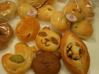 青葉区桜ヶ丘のパン屋さん「さくらぱん」_d0029276_11484091.jpg