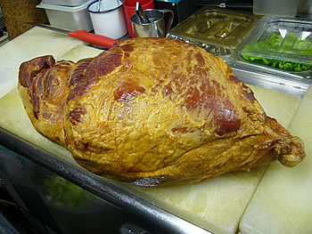 骨つきモモ肉ハム解体の巻_c0069047_955548.jpg