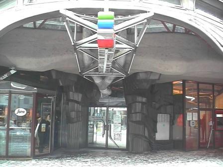 ウィーン中央銀行　“2003中欧_c0087349_6349.jpg