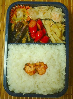 本日のお弁当_b0035356_7574778.jpg