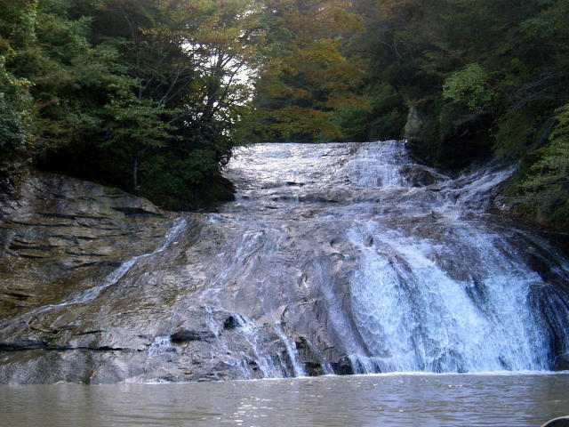 養老の滝　　　別名　　あわまたの滝_f0031546_20165361.jpg