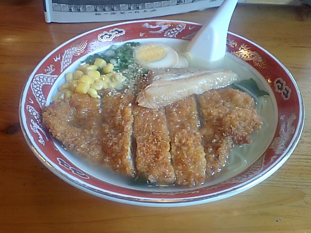ラーメン 自由軒_a0077663_554379.jpg