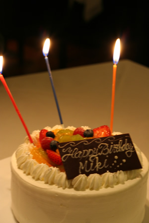 サプライズ！Net　de  Happy Birthday!_f0065106_0558100.jpg