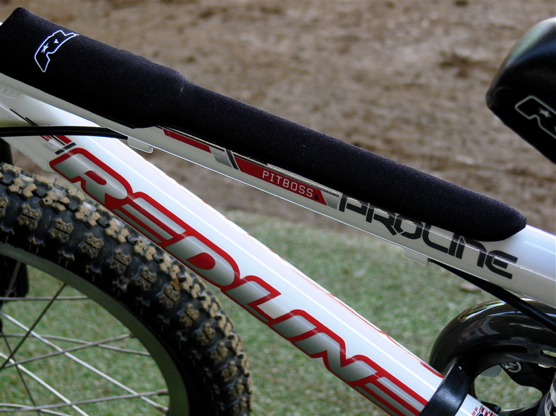 プロジェクト16VOL67 REDLINE PROLINE PITBOSS_b0065730_22404546.jpg