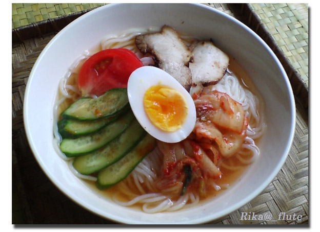 「盛岡冷麺」_c0103827_2161830.jpg